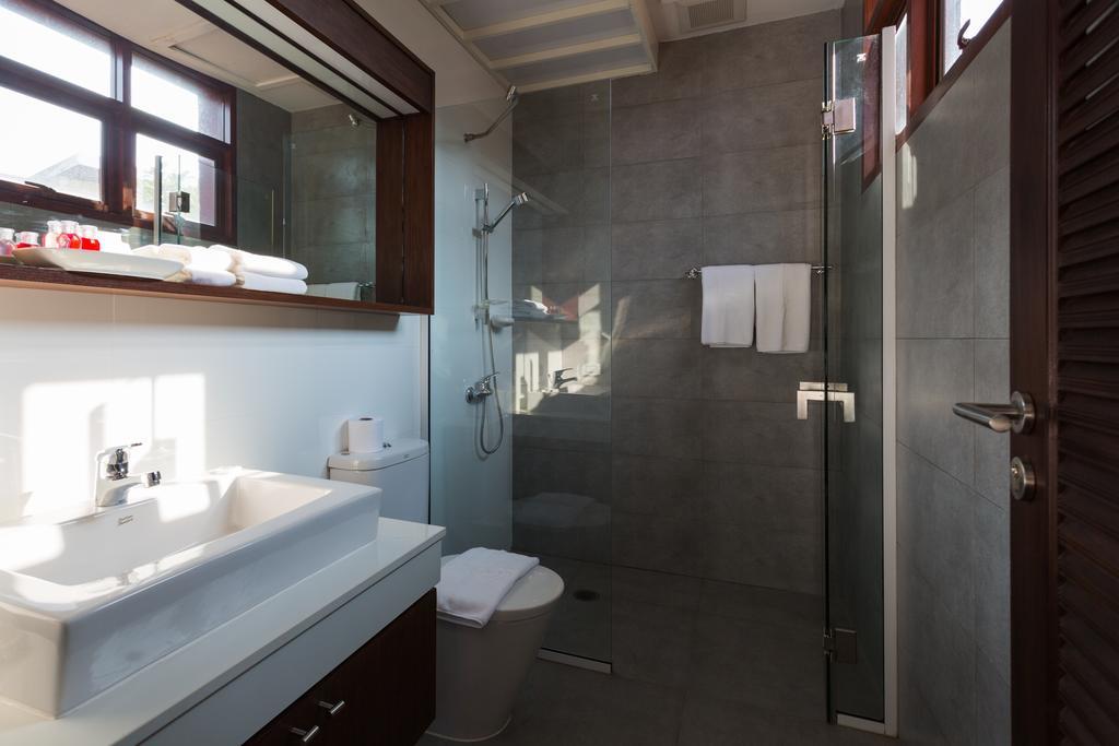 Amatapura Beachfront Villa 12, Sha Certified Ao Nam Mao Стая снимка
